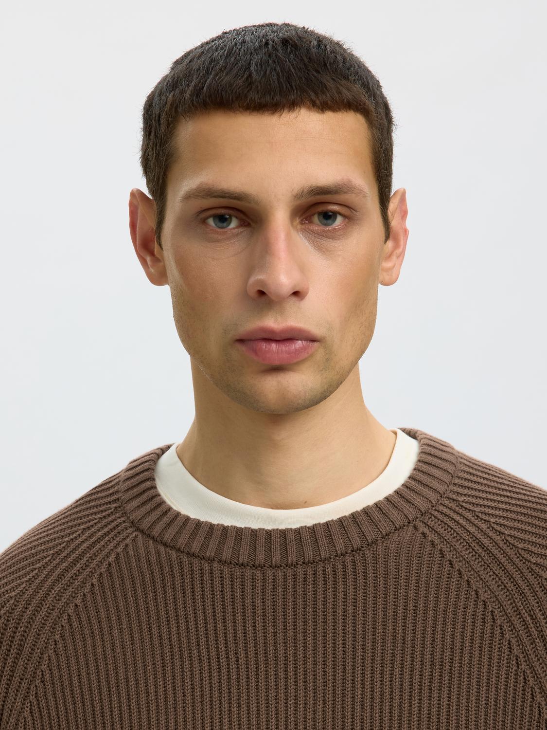 model_shot-detail
